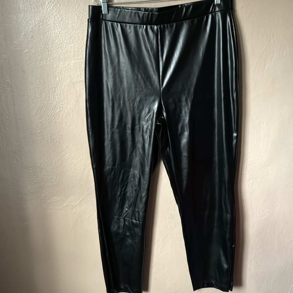 H Halston Faux Leather Pants Size Large